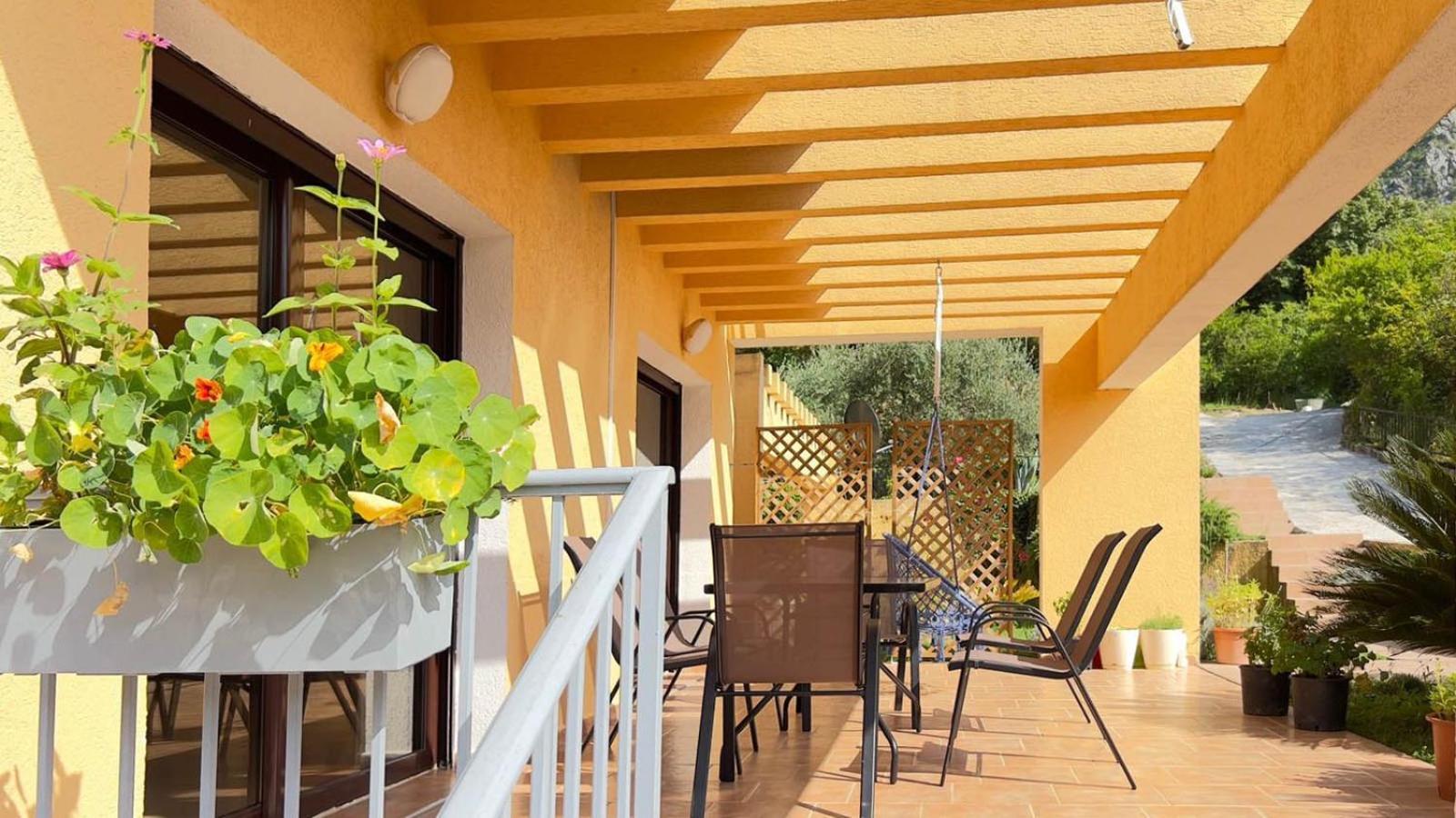 Villa Risan Apartments 外观 照片