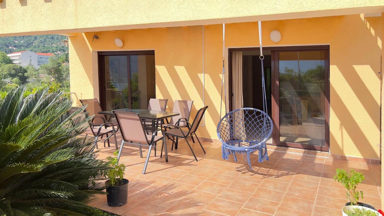 Villa Risan Apartments 外观 照片