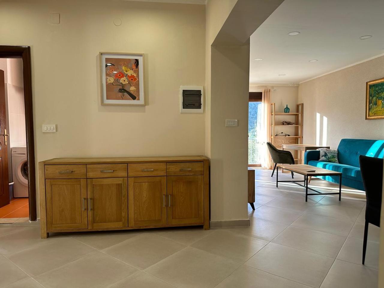 Villa Risan Apartments 外观 照片