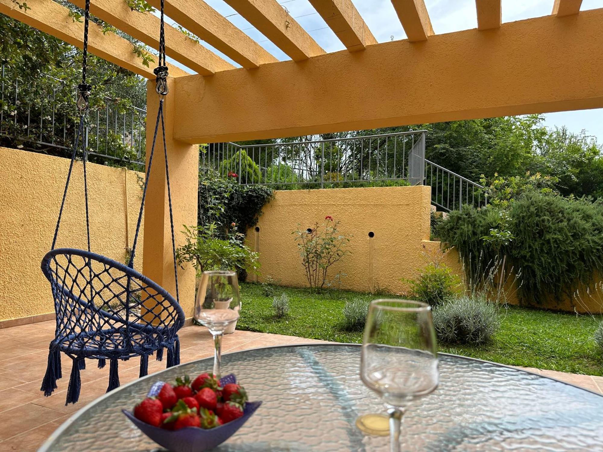 Villa Risan Apartments 外观 照片