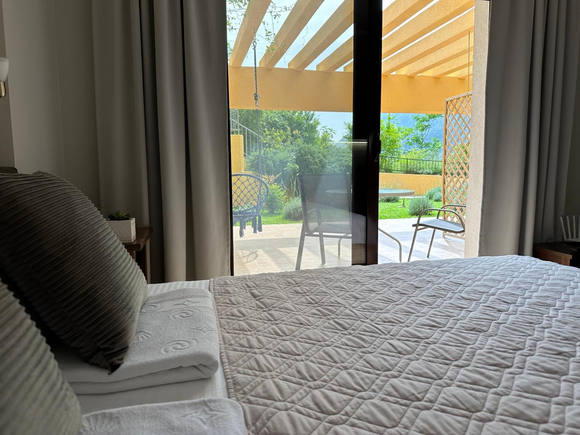 Villa Risan Apartments 外观 照片
